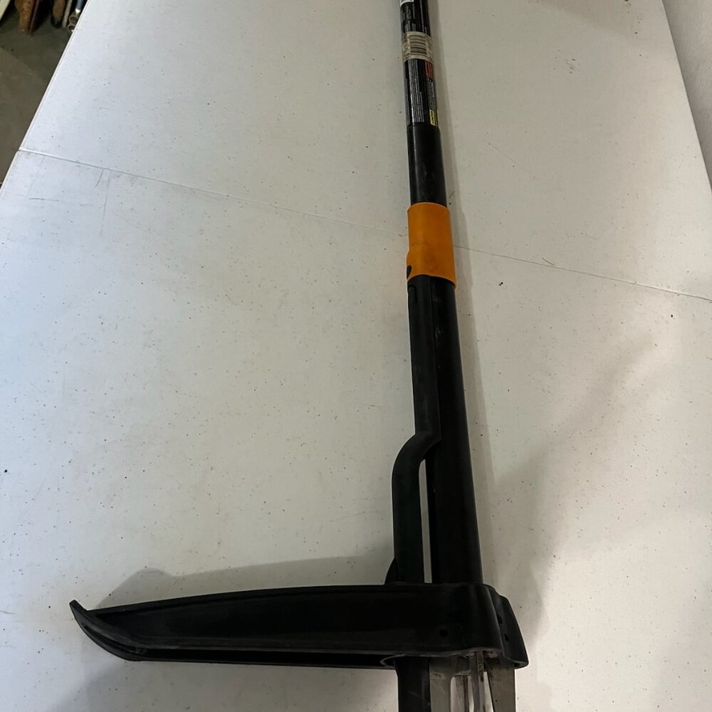 Fiskars 4-Claw Stand Up Weeder Gardening Hand Weeding Tool with 39" Long Easy - Picture 6 of 13
